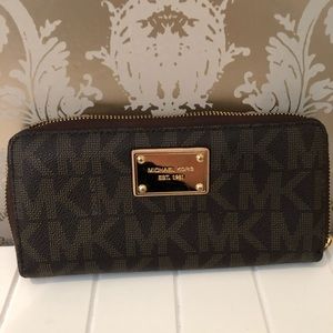 Michael Kors wallet